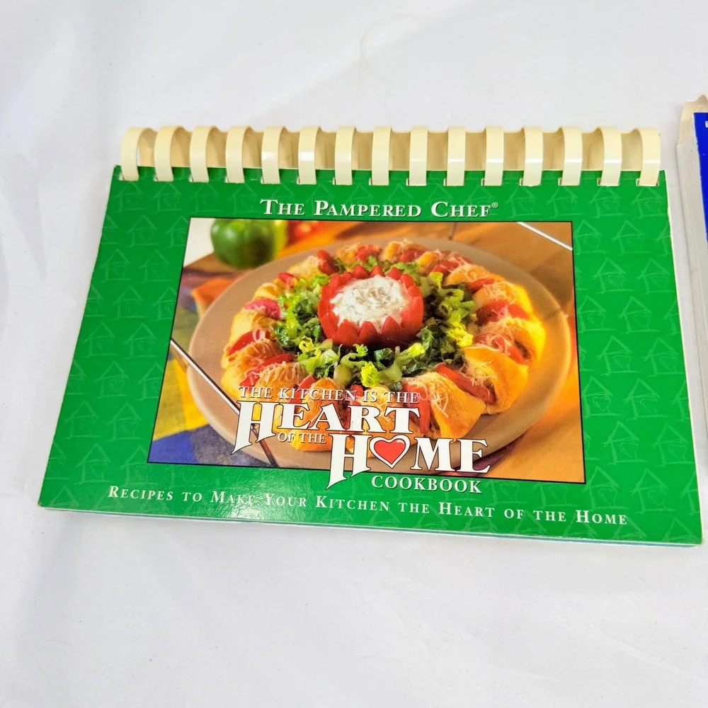 Pampered Chef Cookbook Set Kitchen Heart of the Home Recipes from the Heart 2pc